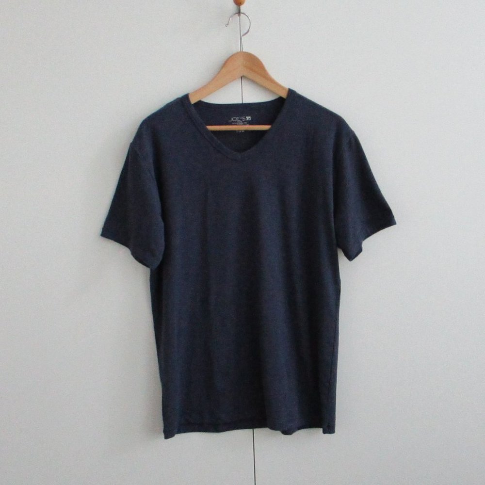 Joe's Jeans Tshirt Navy Vneck Size Large - Picture 9 of 9
